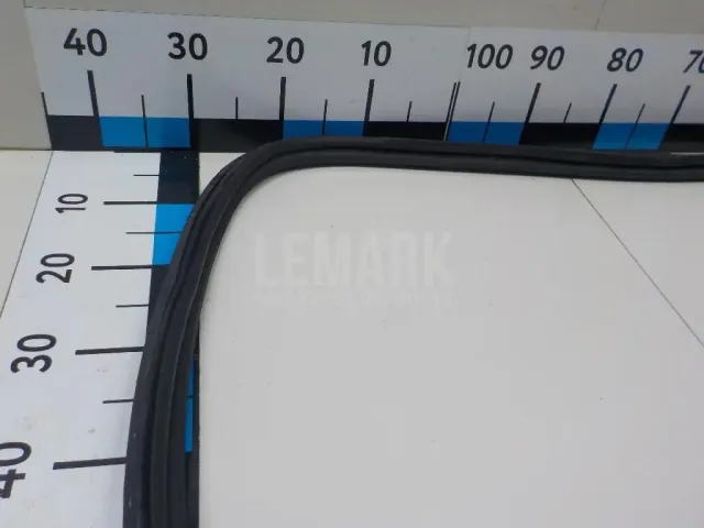 Уплотнитель багажника для  Chevrolet Spark 2005-2010