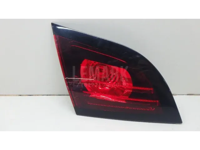Фонарь задний внутренний левый для  Changan CS95 2017
