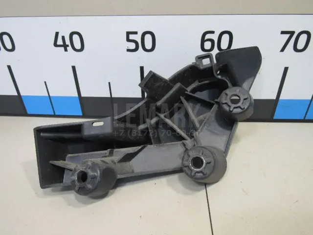 Кронштейн заднего бампера для  Fiat Uno 1983-1989