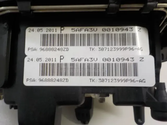 Подушка безопасности в рулевое колесо для  Citroen C6 2006-2012
