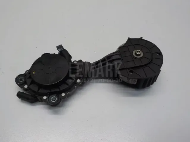 Ролик руч.ремня с кронштейном для  Acura MDX 2001-2006