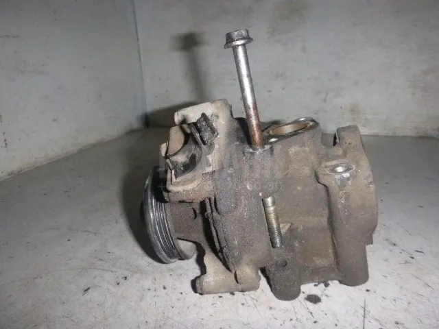 Насос водяной (помпа) для  Ford Ranger 2006-2012