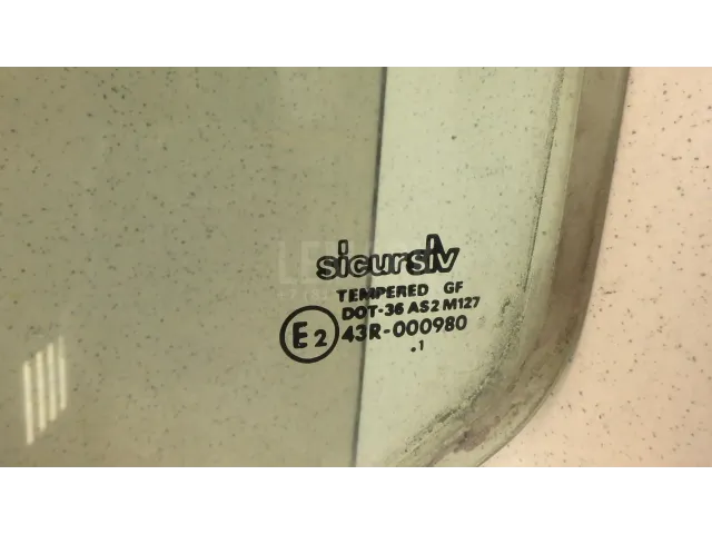Стекло двери передней левой (форточка) для  Chevrolet Cruze 2009-2016