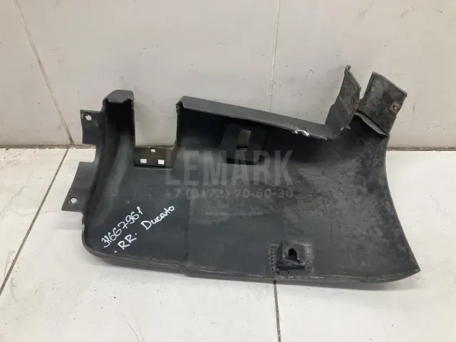 Накладка заднего бампера правая для  Ford Puma 1997-2002