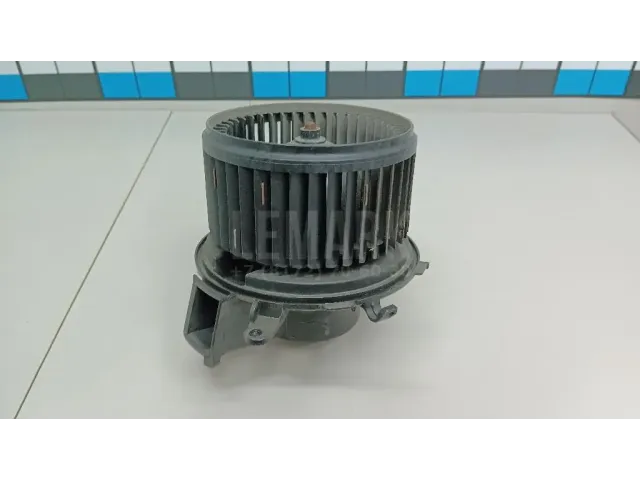 Моторчик отопителя для  GM