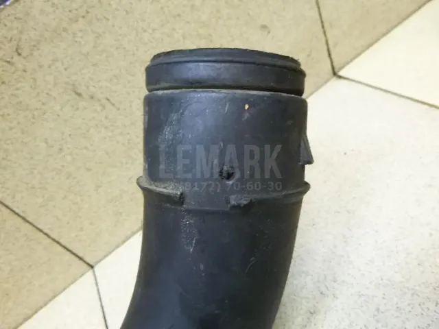 Патрубок воздушного фильтра