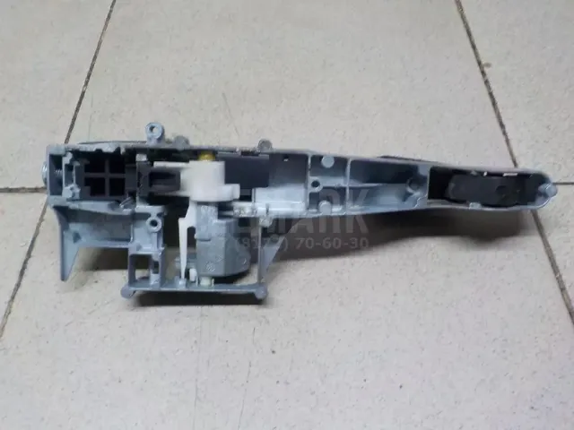 Ручка двери передней наружная правая для  Ford Kuga 2008-2012