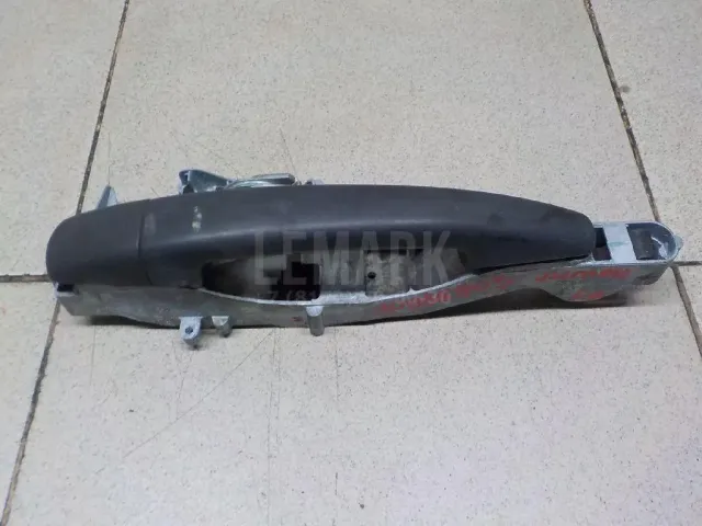 Ручка двери передней наружная правая для  Ford Kuga 2008-2012
