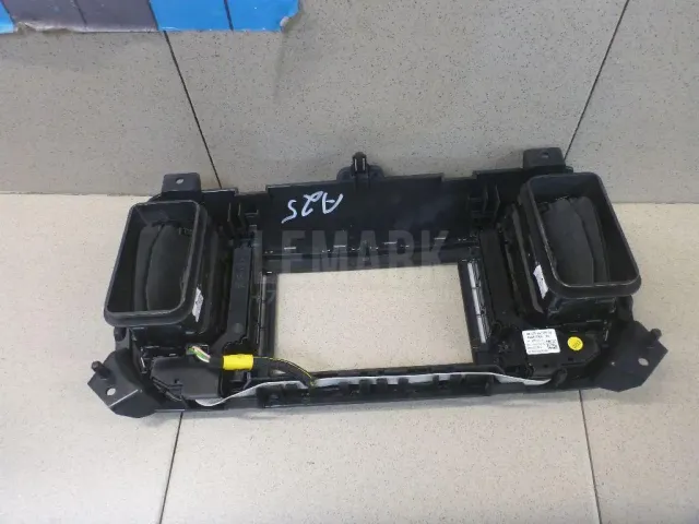 Рамка магнитолы для  Geely Coolray (SX11) 2018