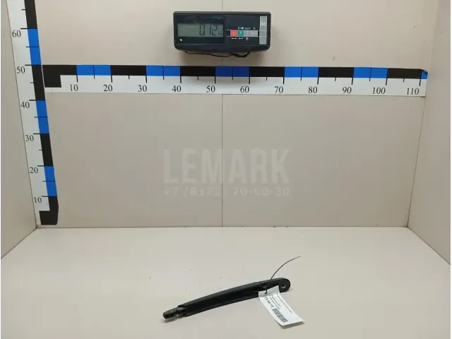 Поводок стеклоочистителя заднего