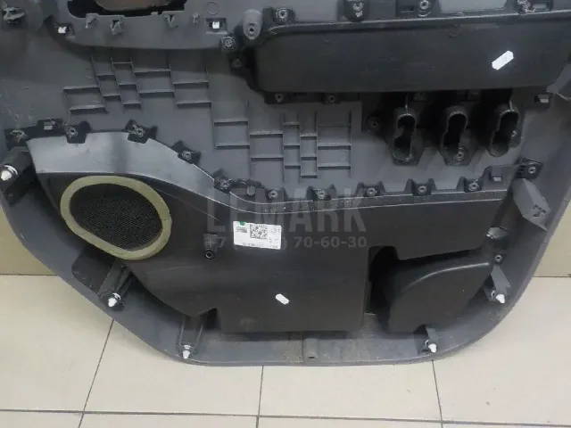 Обшивка двери передней левой для  Honda Accord VI 1998-2002