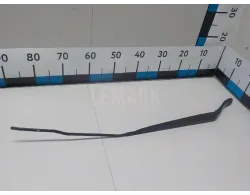 Поводок стеклоочистителя передний правый