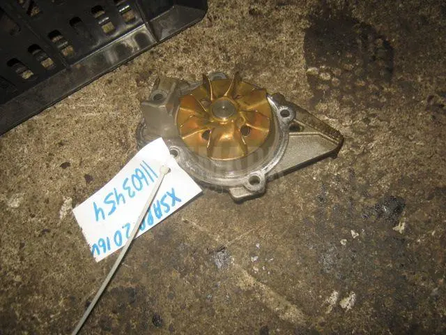 Насос водяной (помпа) для  Ford Escape EUR 2007-2009