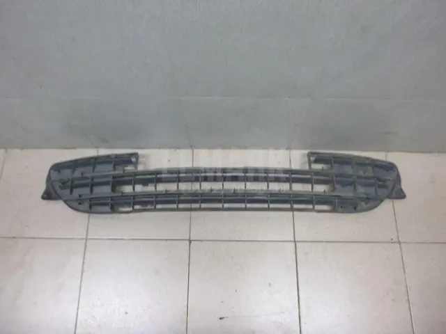 Решетка в бампер центральная для  Audi A4 [B6] 2000-2004