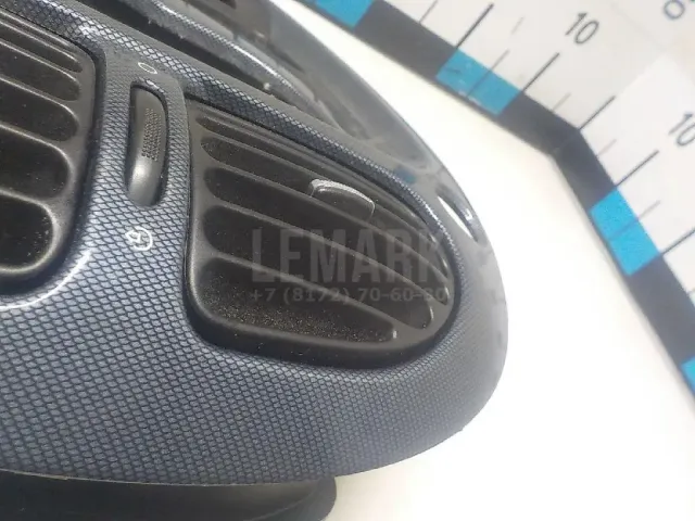 Накладка декоративная для  BMW 3-serie E90/E91 2005-2012