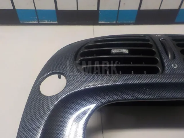 Накладка декоративная для  BMW 3-serie E90/E91 2005-2012