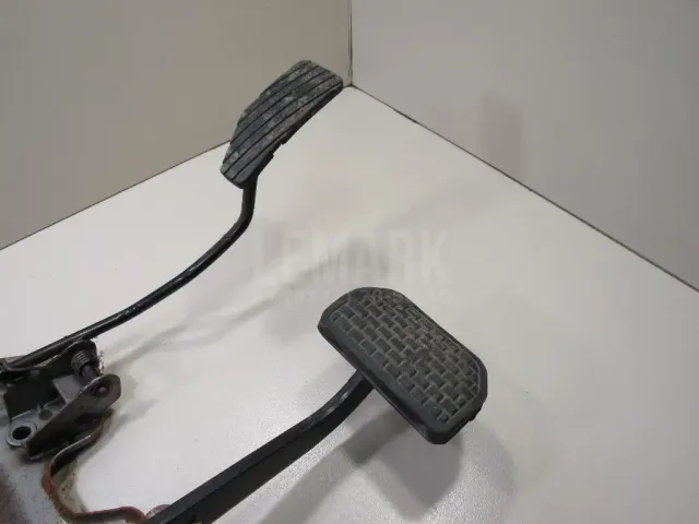 Блок педалей для  Ford Fiesta 1995-2001