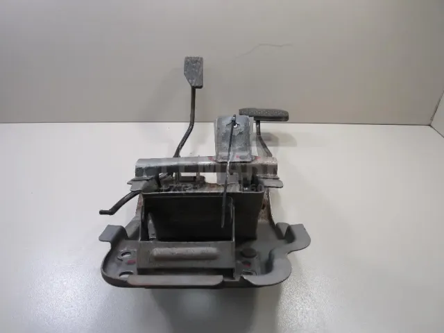 Блок педалей для  Ford Fiesta 1995-2001
