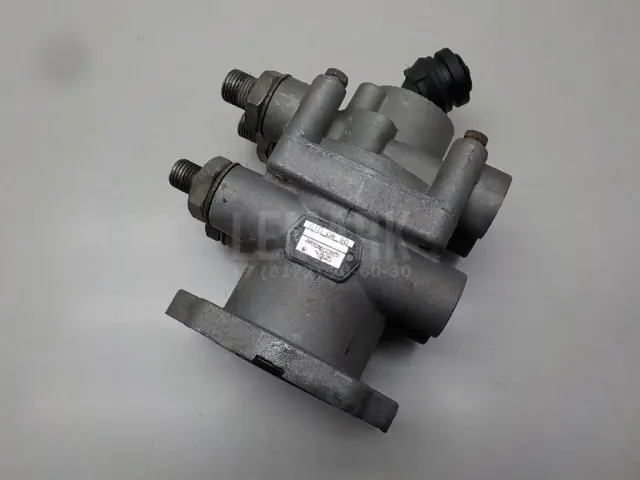Кран тормозной главный для  Chevrolet Lumina APV/Trans Sport 1996-2005