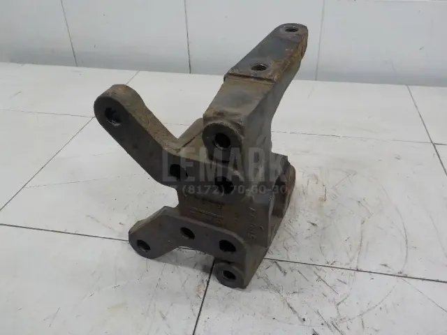 Кронштейн переднего бампера для  BMW X1 E84 2009-2015