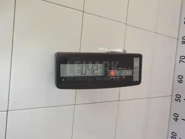 Поводок стеклоочистителя переднего