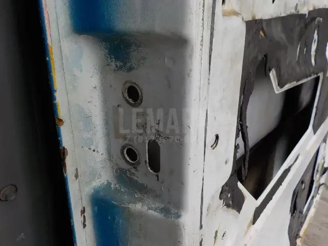 Дверь передняя левая