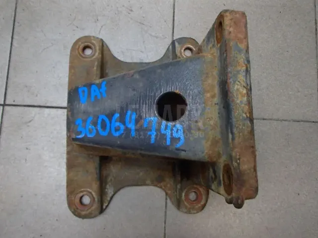 Кронштейн (п.з.к.) для  Citroen C-Crosser 2008-2013