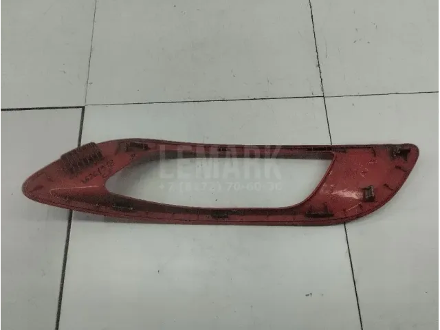 Рамка противотуманной фары правой для  Citroen Xsara Picasso 1999-2010