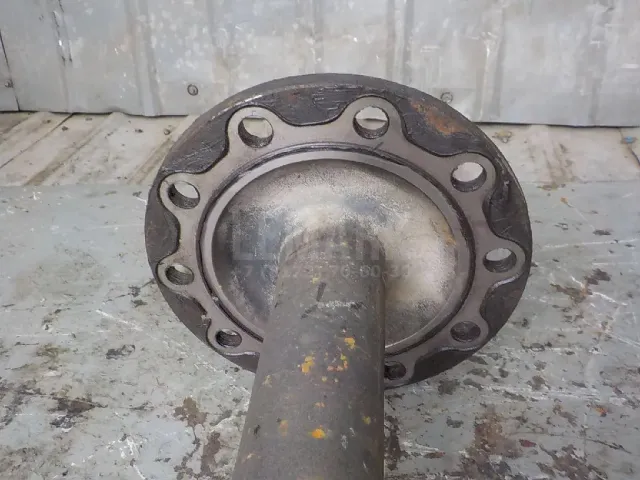 Полуось задняя левая