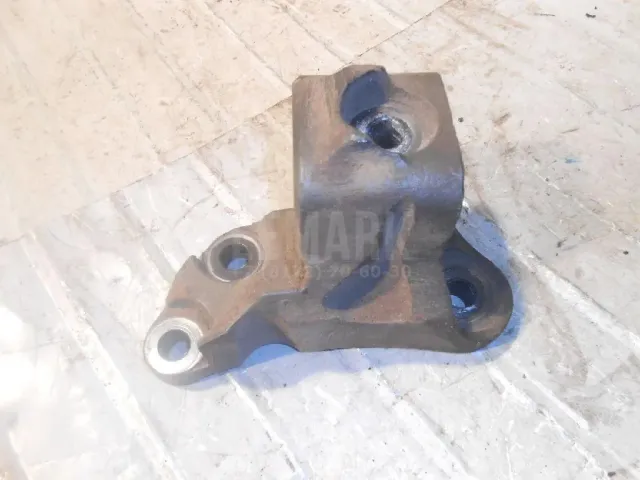 Кронштейн двигателя задний для  Ford C-MAX 2003-2010