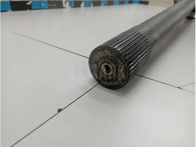 Полуось задняя левая