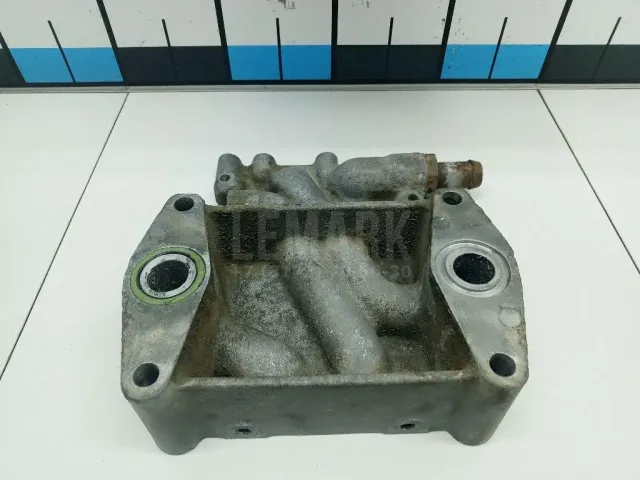 Кронштейн радиатора для  BMW X3 E83 2004-2010