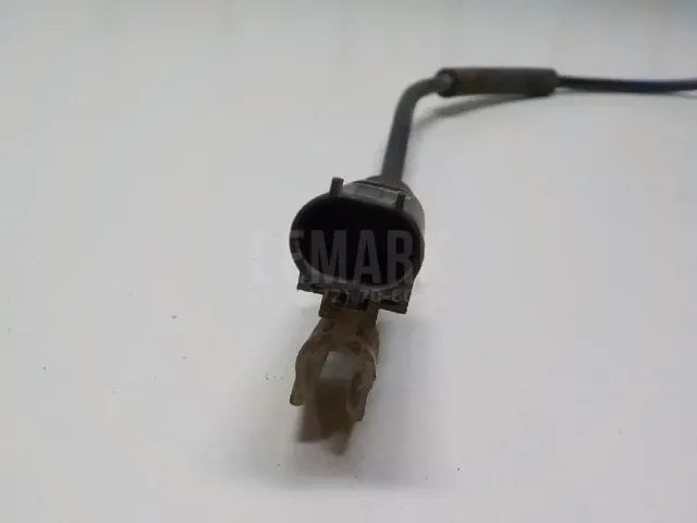 Датчик ABS задний