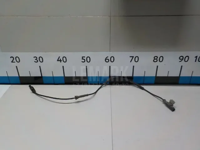 Датчик ABS задний