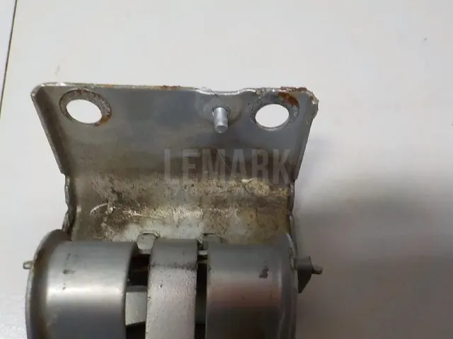 Лючок бензобака