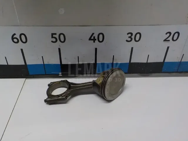 Поршень с шатуном