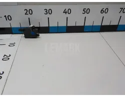 Моторчик заслонки отопителя