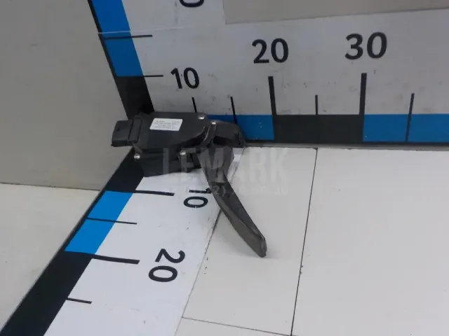 Педаль газа