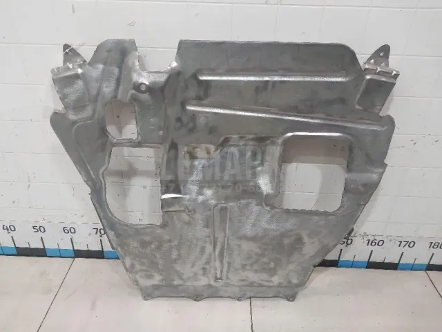 Пыльник двигателя центральный для  Geely Coolray (SX11) 2018