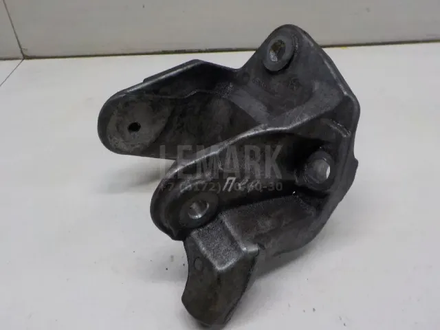 Кронштейн двигателя передний для  Fiat Uno 1989-1995