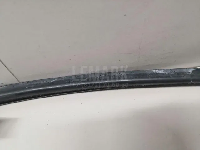 Уплотнитель стекла двери для  Honda Accord VI 1998-2002