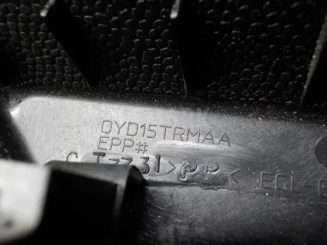 Крышка зеркала внутренняя левая для  Ford Fiesta 2008-2019