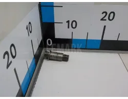 Болт полый