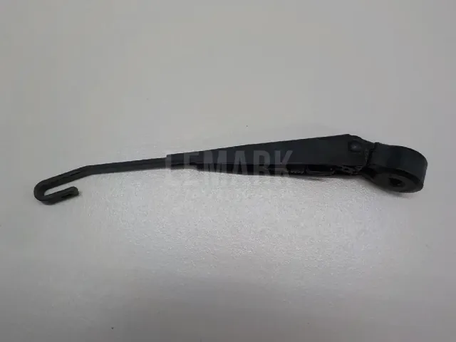 Поводок стеклоочистителя заднего для  Geely Geometry C (GE13-J2) 2020