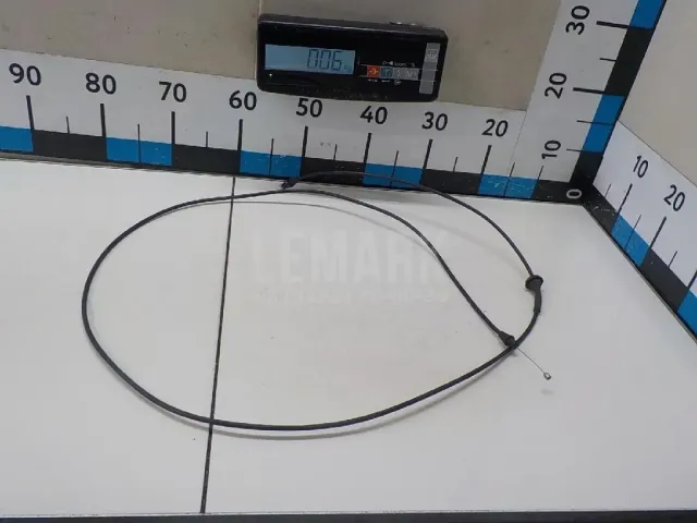 Трос открывания капота