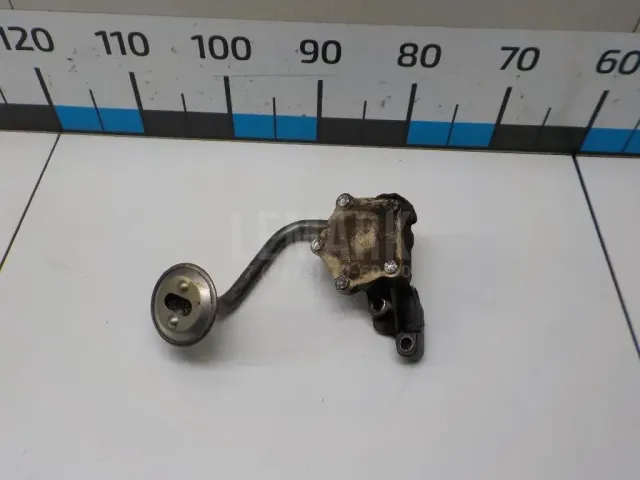 Крышка двигателя передняя