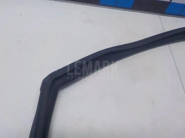 Уплотнитель стекла двери для  BMW X2 F39 2018-2023