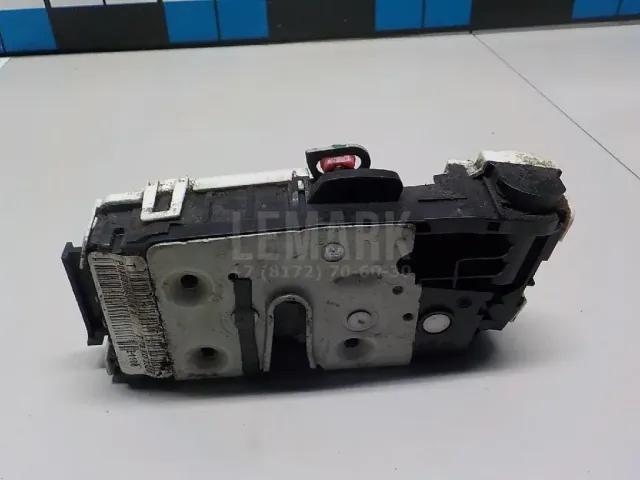 Замок двери передней правой для  Ford Kuga 2008-2012