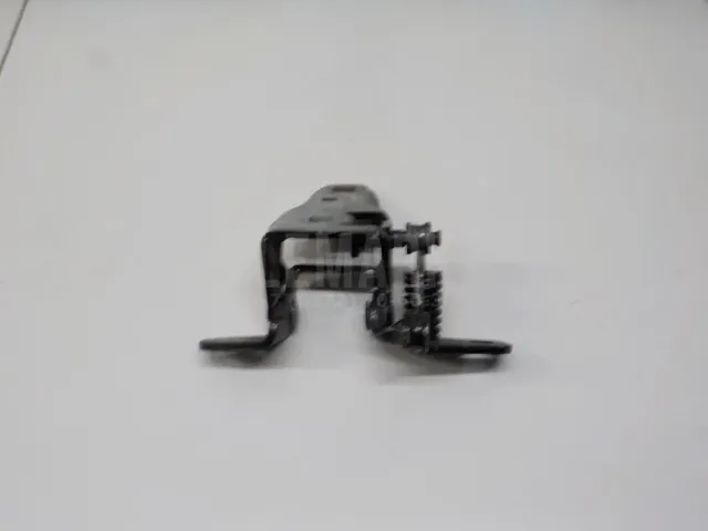 Петля двери передней правой нижняя для  BMW X1 U11 2022