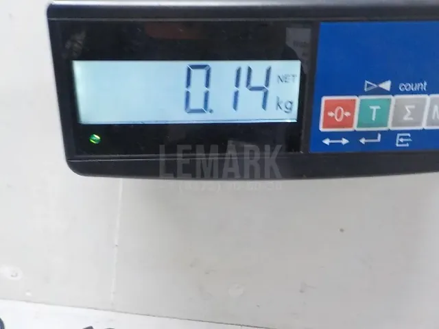 Накладка стекла заднего левого